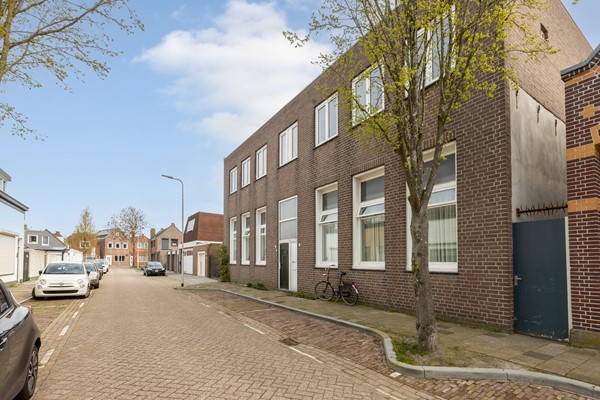 Medium property photo - Emmastraat 98, 4701 GH Roosendaal